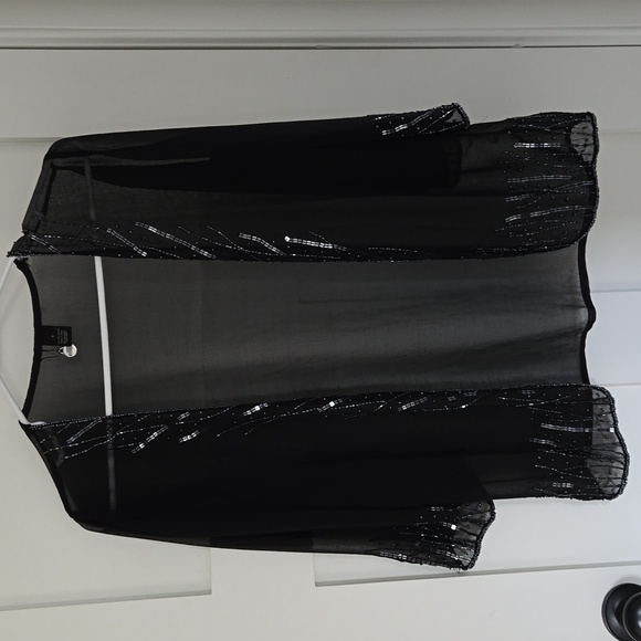 BKE Other - BKE Boutique sheer shrug/ jacket